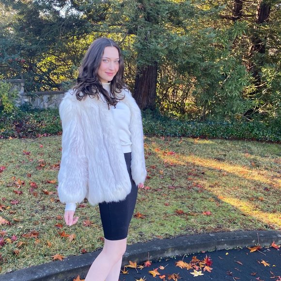 Vintage - Furs by Mannis in Beverly Hills - White Rabbit Jacket - Picture 8 of 10